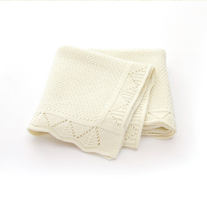 premium-baby-gift-set-knit-blanket-beige