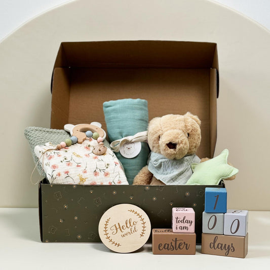 premium-newborn-gift-set-green