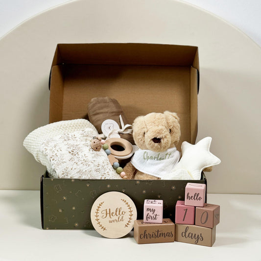 premium-newborn-gift-set-beige